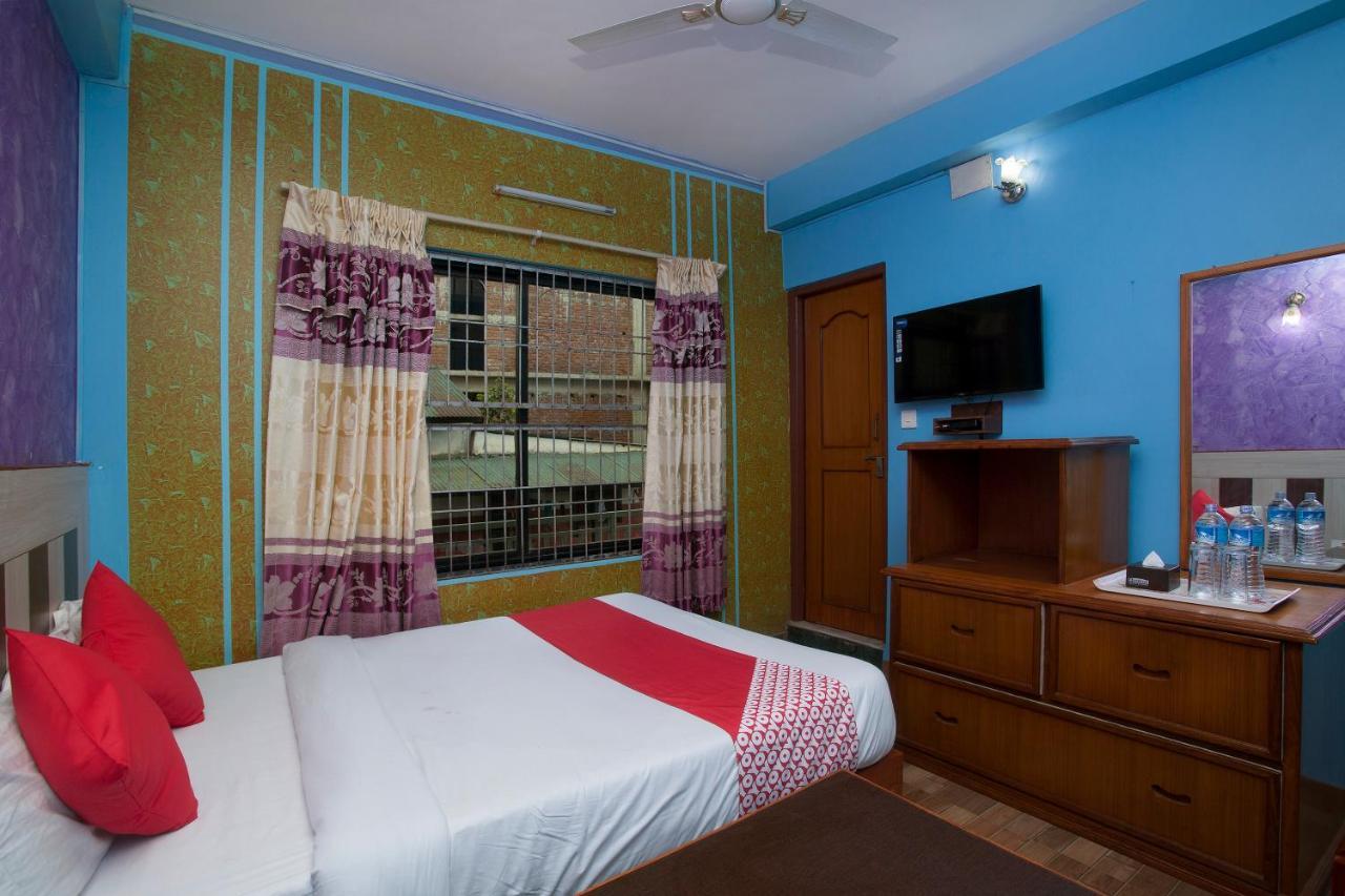 Hotel Middle Point Pvt Ltd Pokhara Buitenkant foto